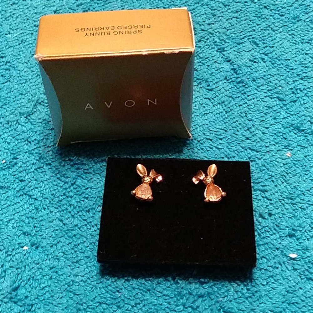 New Spring Bunny Pierced Earrings